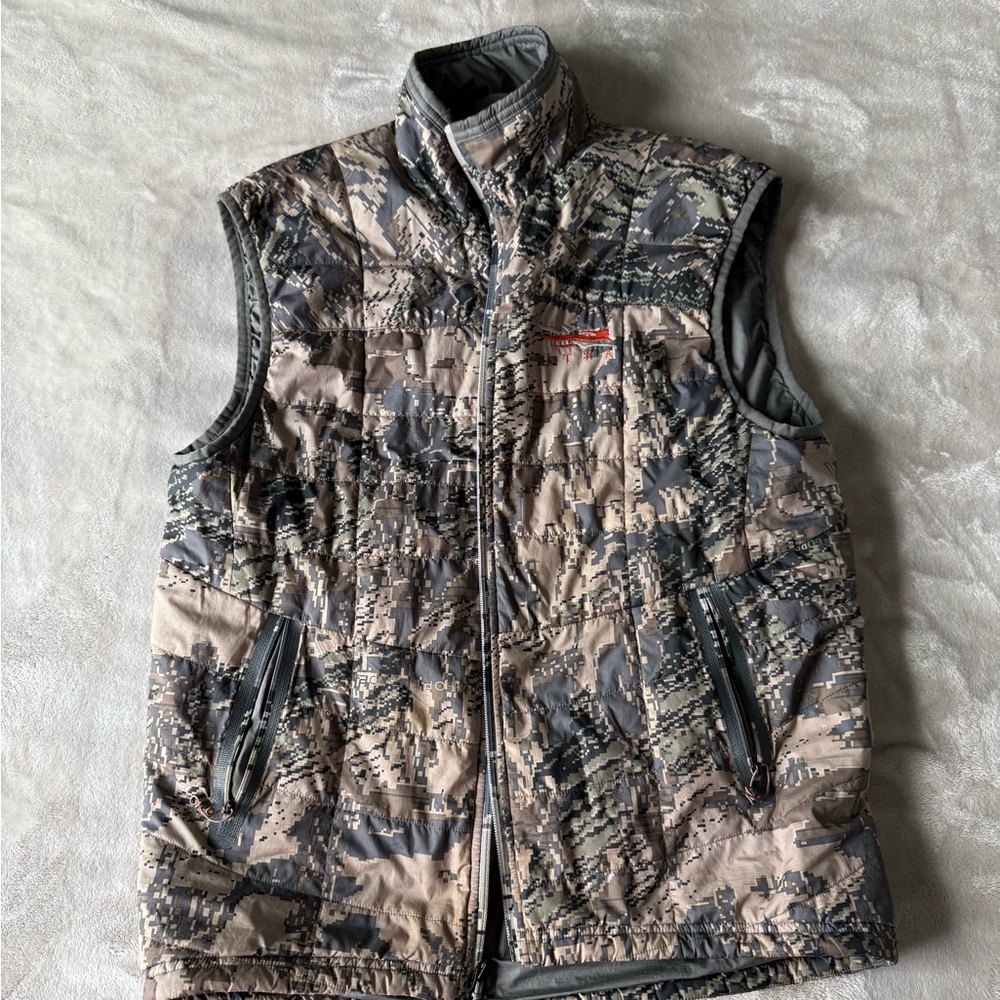 Sitka vest